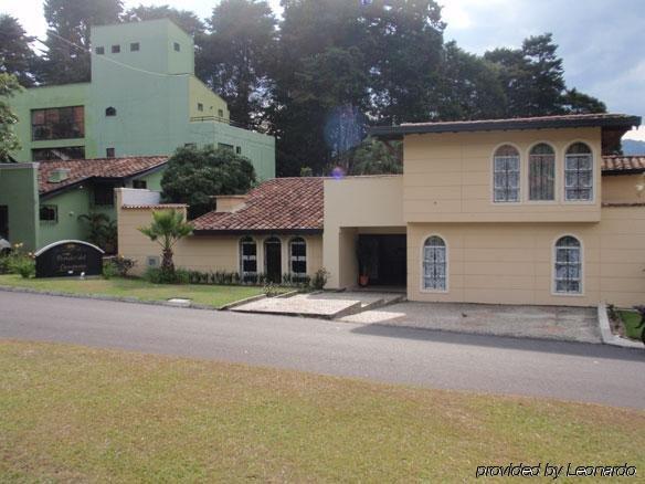 Hotel Portales Del Campestre Medellin Exterior photo